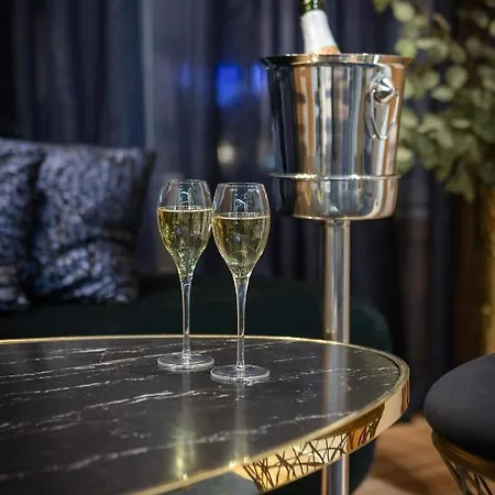 公寓 Luxurious By Sebastiana Group