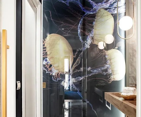 Luxurious By Sebastiana Group * Сан-Себастьян